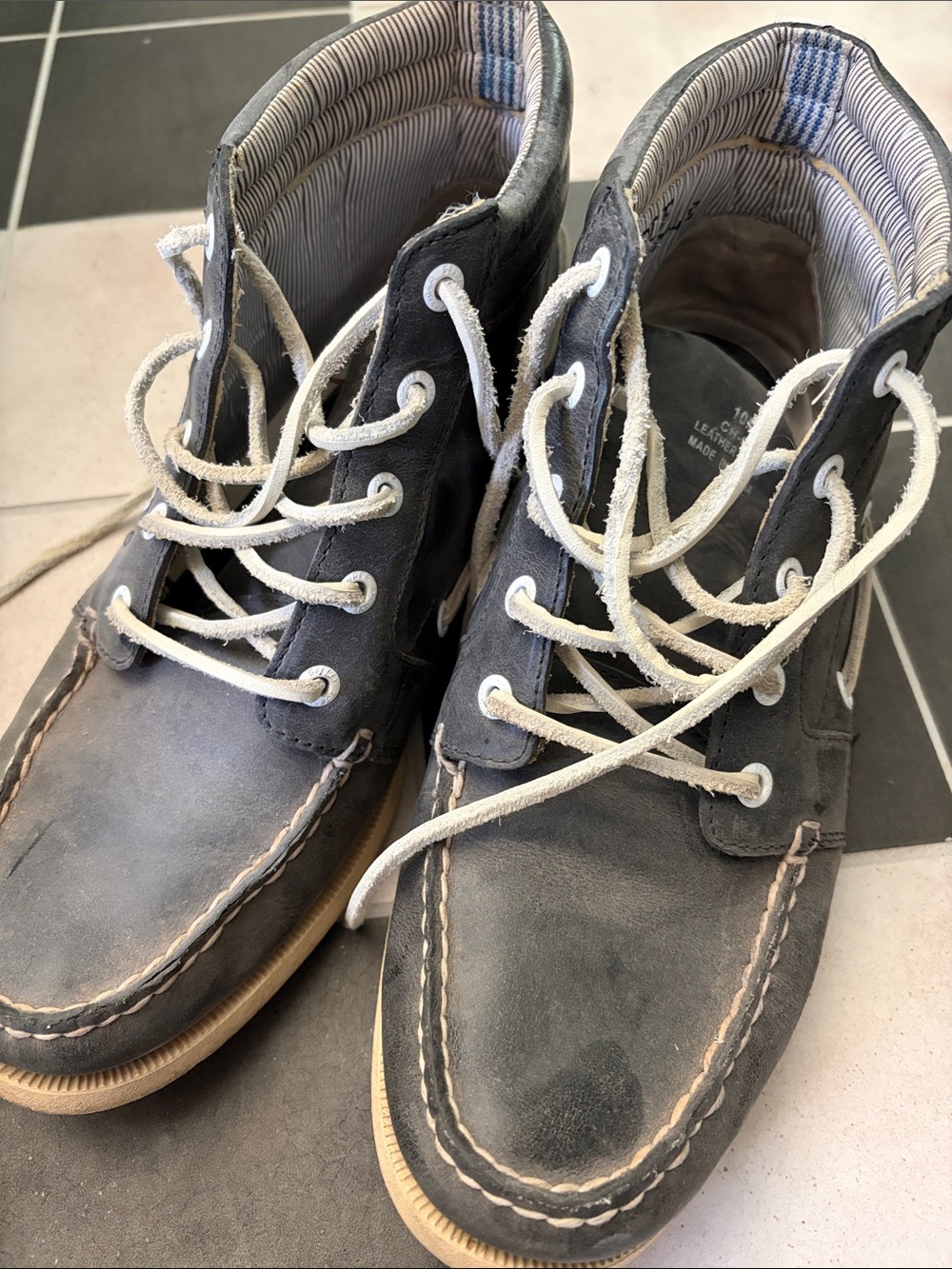 Band Of Outsiders Gray Leather Chukka Moccasin Boots with Cream Laces
